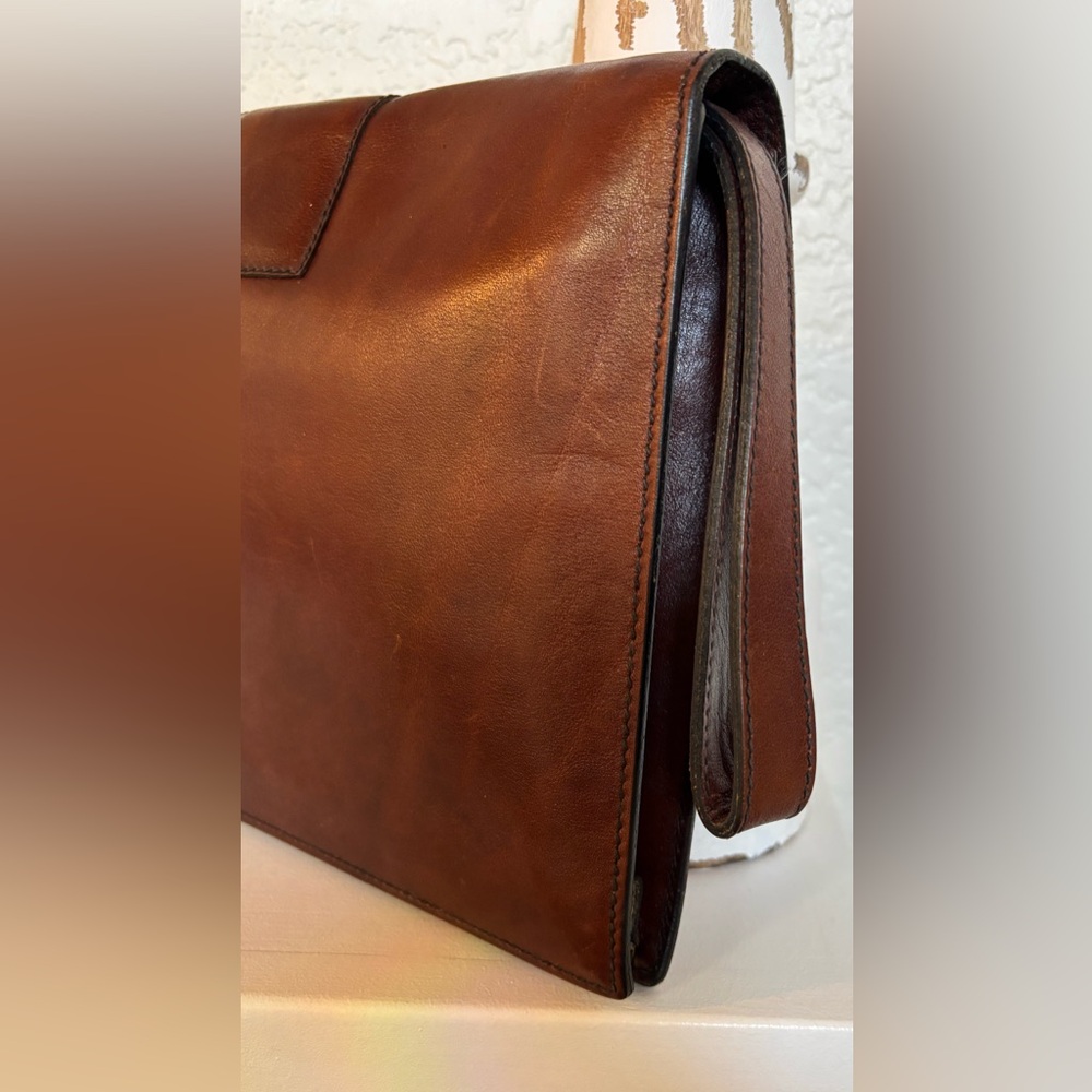 Classic Brown Leather Men's Briefcase - Picture 4 of 14